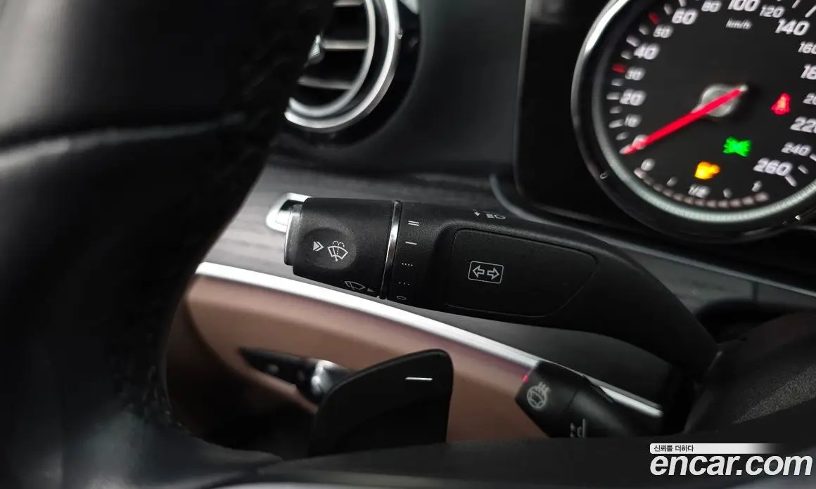 Mercedes-Benz E-Class 2019 1.9 автомат (гидро), фото 33 Mercedes-Benz E-Class 2019 1.9 автомат (гидро), фото 33
