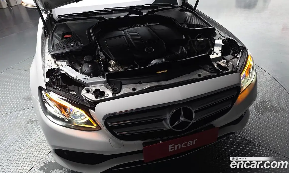 Mercedes-Benz E-Class 2019 1.9 автомат (гидро), фото 5 Mercedes-Benz E-Class 2019 1.9 автомат (гидро), фото 5