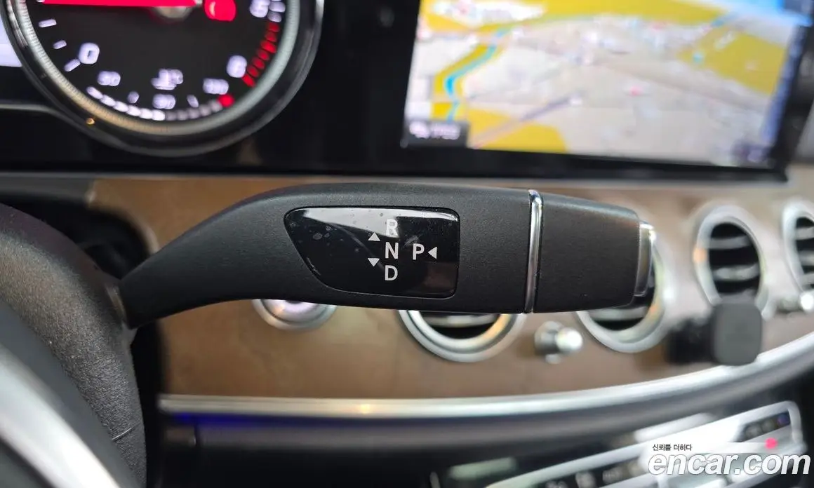 Mercedes-Benz E-Class 2019 1.9 автомат (гидро), фото 12