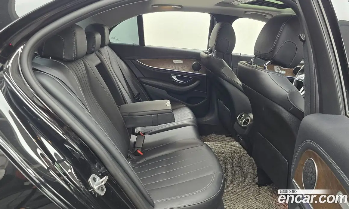 Mercedes-Benz E-Class 2019 1.9 автомат (гидро), фото 17