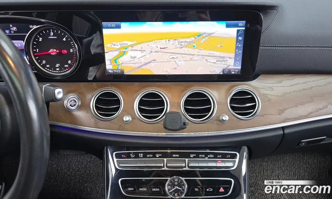 Mercedes-Benz E-Class 2019 1.9 автомат (гидро), фото 19