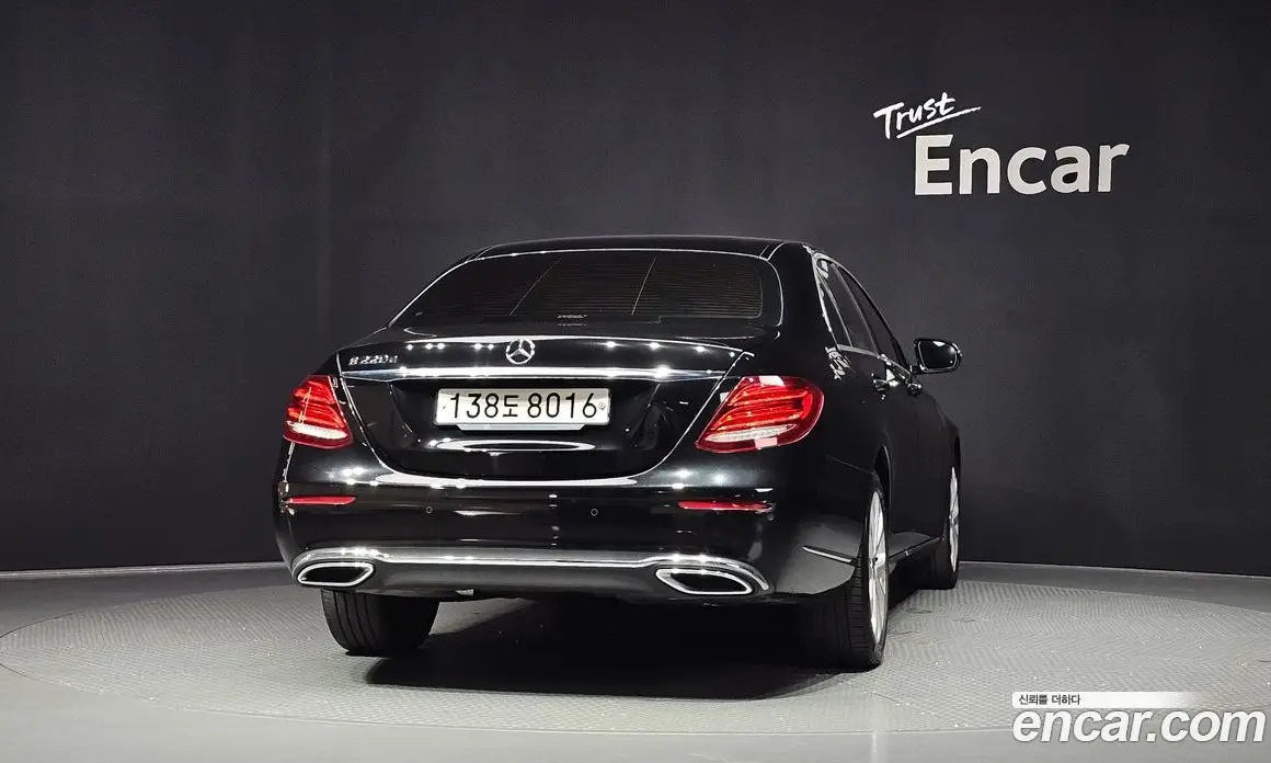 Mercedes-Benz E-Class 2019 1.9 автомат (гидро), фото 4