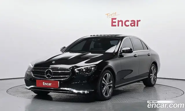 Mercedes-Benz E-Class 2021 2.0 автомат (гидро), миниатюра 1 Mercedes-Benz E-Class 2021 2.0 автомат (гидро), миниатюра 1
