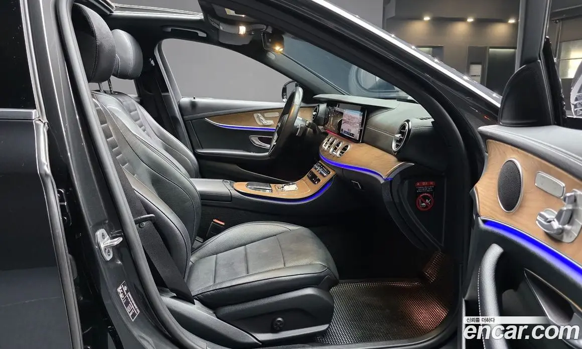 Mercedes-Benz E-Class 2022 2.0 автомат (гидро), фото 16