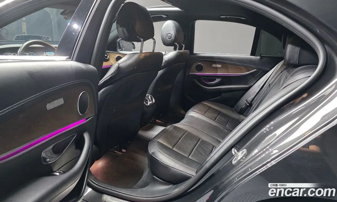 Mercedes-Benz E-Class 2022 2.0 автомат (гидро), фото 18