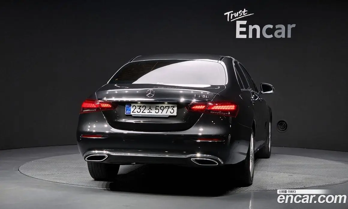 Mercedes-Benz E-Class 2022 2.0 автомат (гидро), фото 4