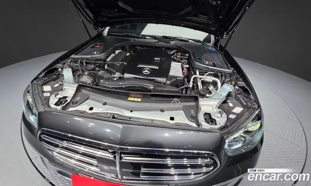 Mercedes-Benz E-Class 2022 2.0 автомат (гидро), миниатюра 6