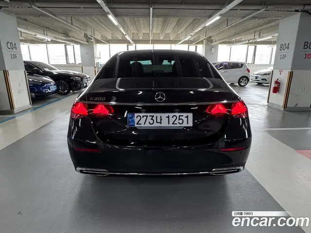 Mercedes-Benz E-Class 2025 2.0 автомат (гидро), миниатюра 4 Mercedes-Benz E-Class 2025 2.0 автомат (гидро), миниатюра 4