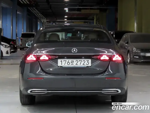 Mercedes-Benz E-Class 2025 2.0 автомат (гидро), миниатюра 3 Mercedes-Benz E-Class 2025 2.0 автомат (гидро), миниатюра 3