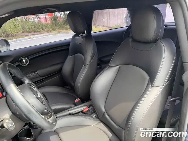 Mini Cooper 2014 1.5 автомат (гидро), миниатюра 10 Mini Cooper 2014 1.5 автомат (гидро), миниатюра 10