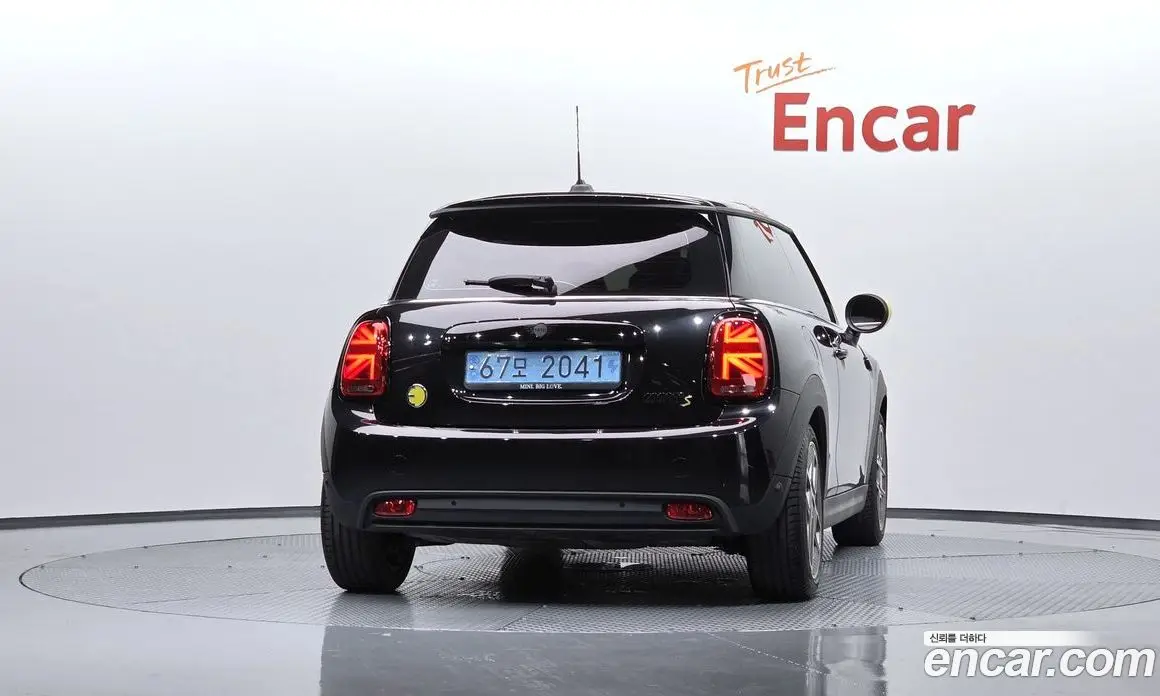 Mini Cooper 2023 автомат (гидро), фото 3