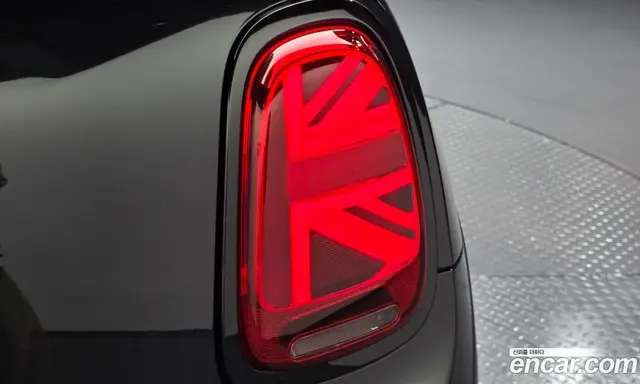 Mini Cooper 2023 автомат (гидро), миниатюра 8