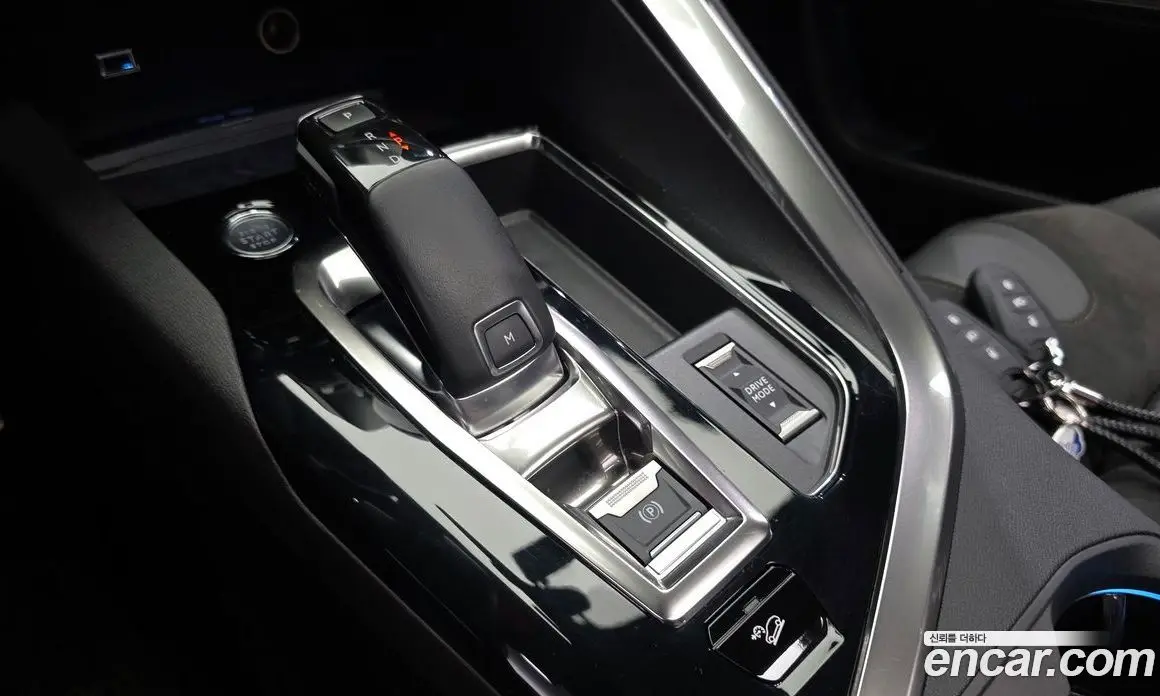 Peugeot 3008 2021 1.5 автомат (гидро), фото 12