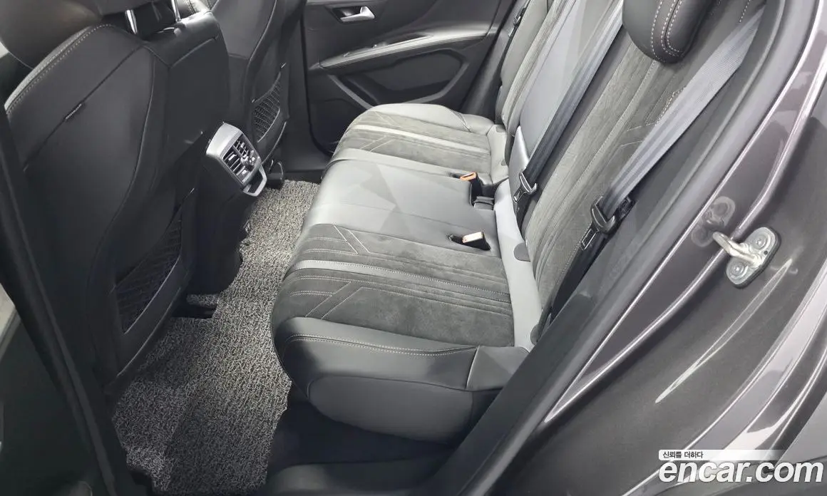 Peugeot 3008 2021 1.5 автомат (гидро), фото 18