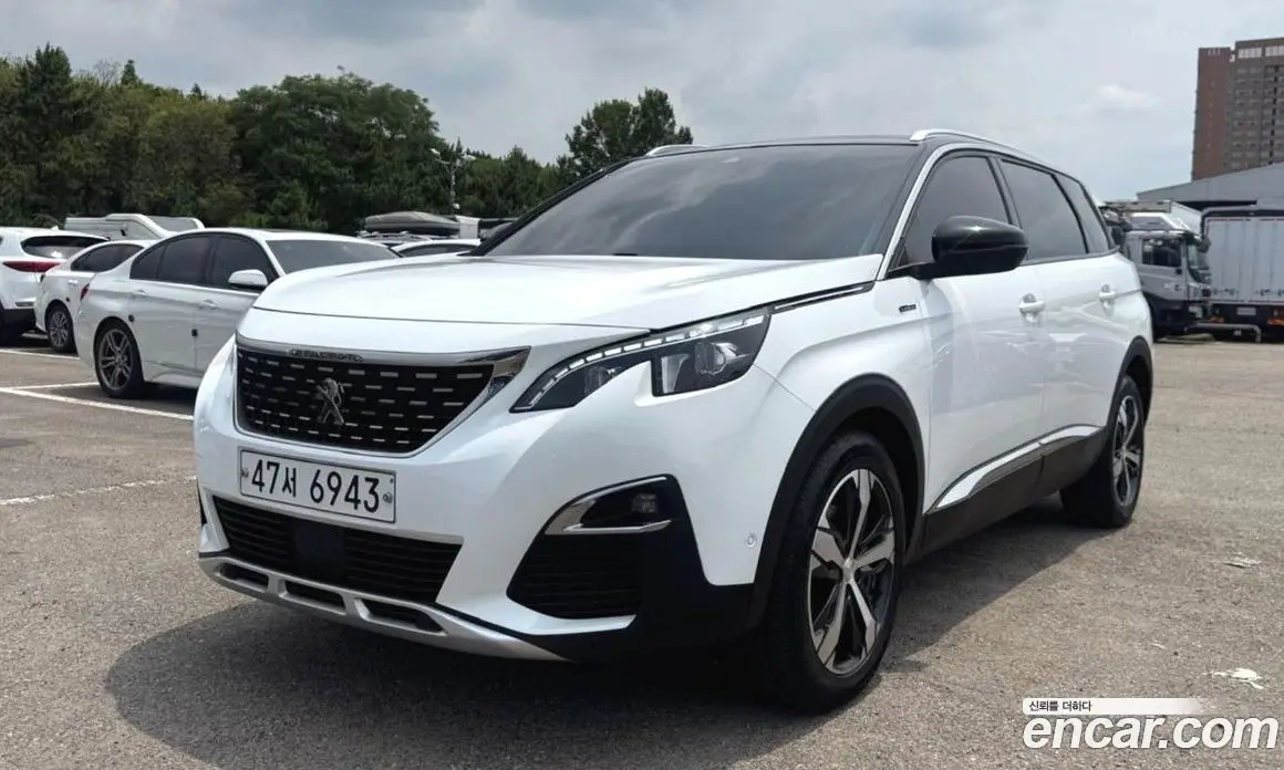 Peugeot 5008 2017 1.6 автомат (гидро), фото 1 Peugeot 5008 2017 1.6 автомат (гидро), фото 1