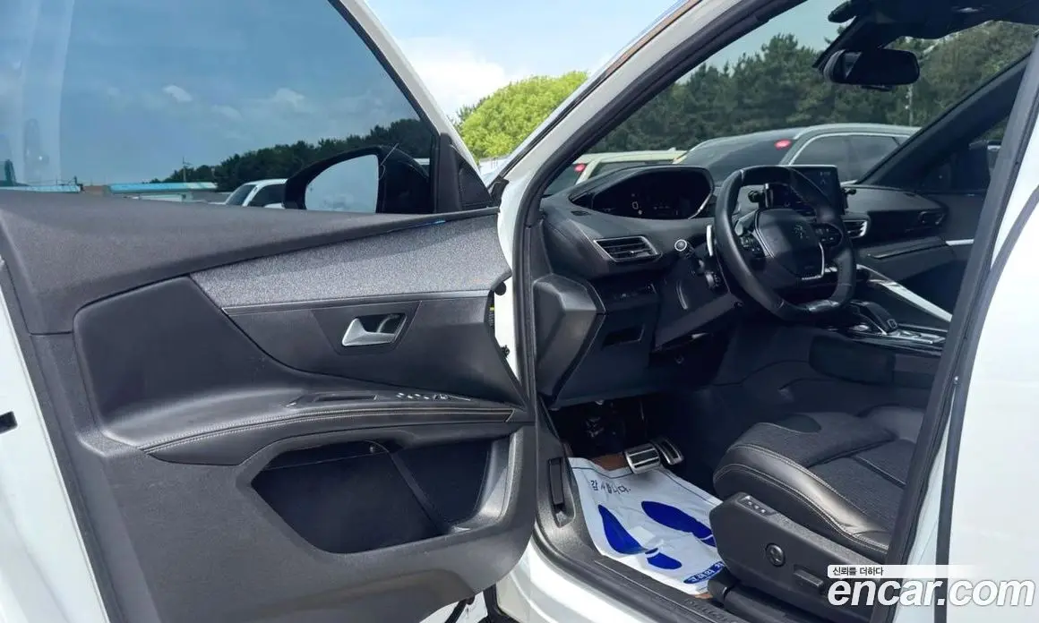 Peugeot 5008 2017 1.6 автомат (гидро), фото 13 Peugeot 5008 2017 1.6 автомат (гидро), фото 13