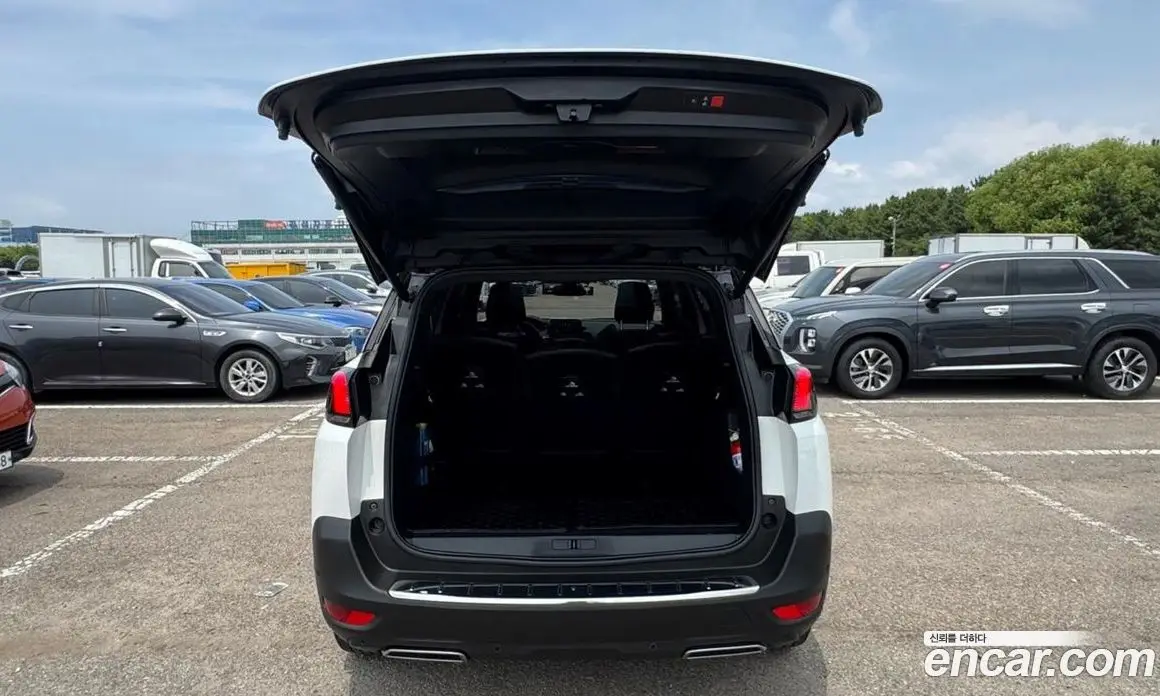 Peugeot 5008 2017 1.6 автомат (гидро), фото 19 Peugeot 5008 2017 1.6 автомат (гидро), фото 19