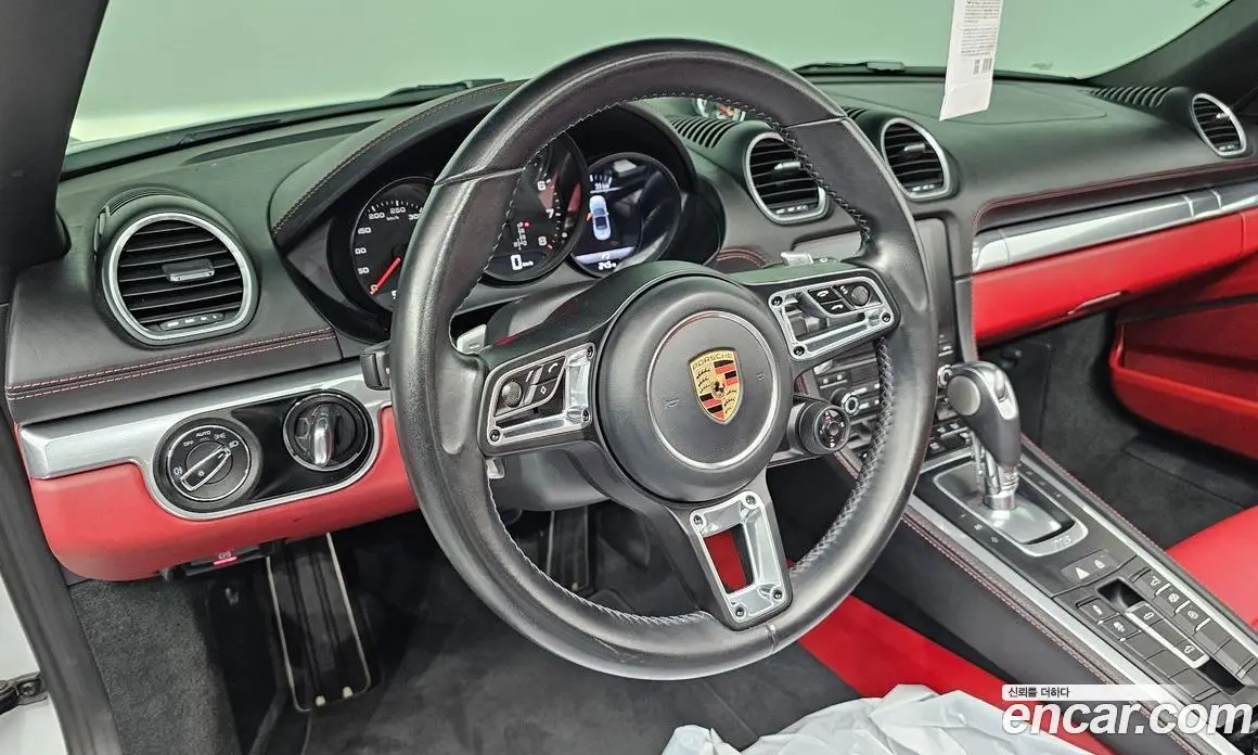 Porsche 718 2019 2.5 автомат (гидро), фото 17 Porsche 718 2019 2.5 автомат (гидро), фото 17