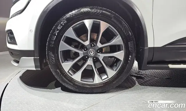 Renault (Samsung) QM6 2017 2.0 автомат (гидро), миниатюра 5 Renault (Samsung) QM6 2017 2.0 автомат (гидро), миниатюра 5