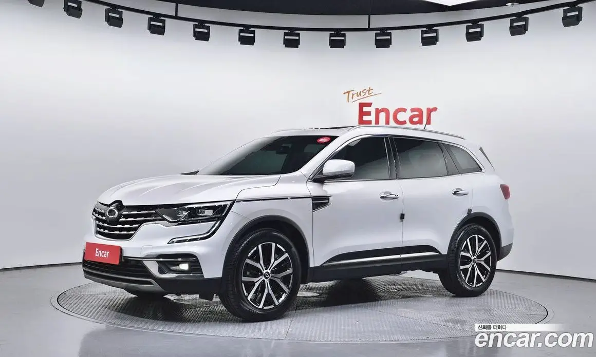 Renault (Samsung) QM6 2020 2.0 автомат (гидро), фото 1 Renault (Samsung) QM6 2020 2.0 автомат (гидро), фото 1