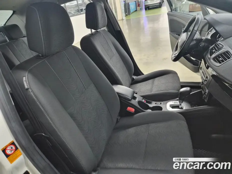 Renault (Samsung) SM3 2013 1.6 автомат (гидро), фото 10 Renault (Samsung) SM3 2013 1.6 автомат (гидро), фото 10