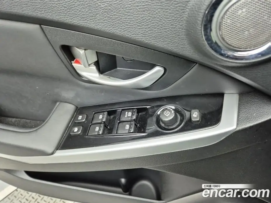 SsangYong Korando 2014 2.0 автомат (гидро), фото 16 SsangYong Korando 2014 2.0 автомат (гидро), фото 16