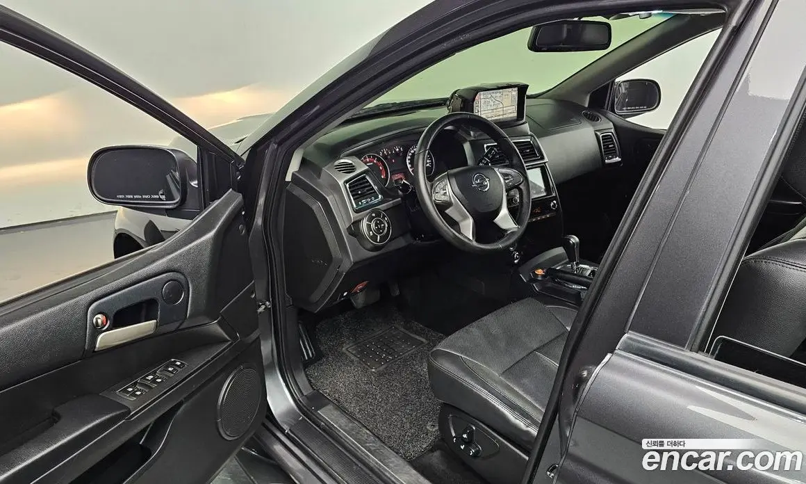 SsangYong Korando 2016 2.2 автомат (гидро), фото 11 SsangYong Korando 2016 2.2 автомат (гидро), фото 11