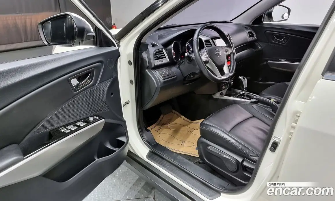 SsangYong TIBOLI 2015 1.6 автомат (гидро), фото 11 SsangYong TIBOLI 2015 1.6 автомат (гидро), фото 11