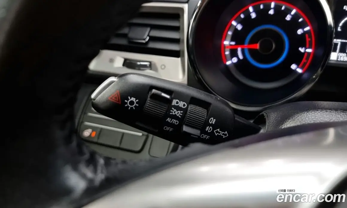 SsangYong TIBOLI 2015 1.6 автомат (гидро), фото 18 SsangYong TIBOLI 2015 1.6 автомат (гидро), фото 18