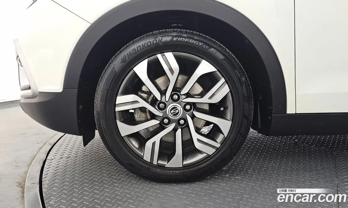 SsangYong TIBOLI 2019 1.6 автомат (гидро), фото 5