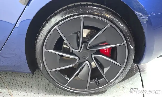 Tesla Model 3 2024 0.2 автомат (гидро), миниатюра 7