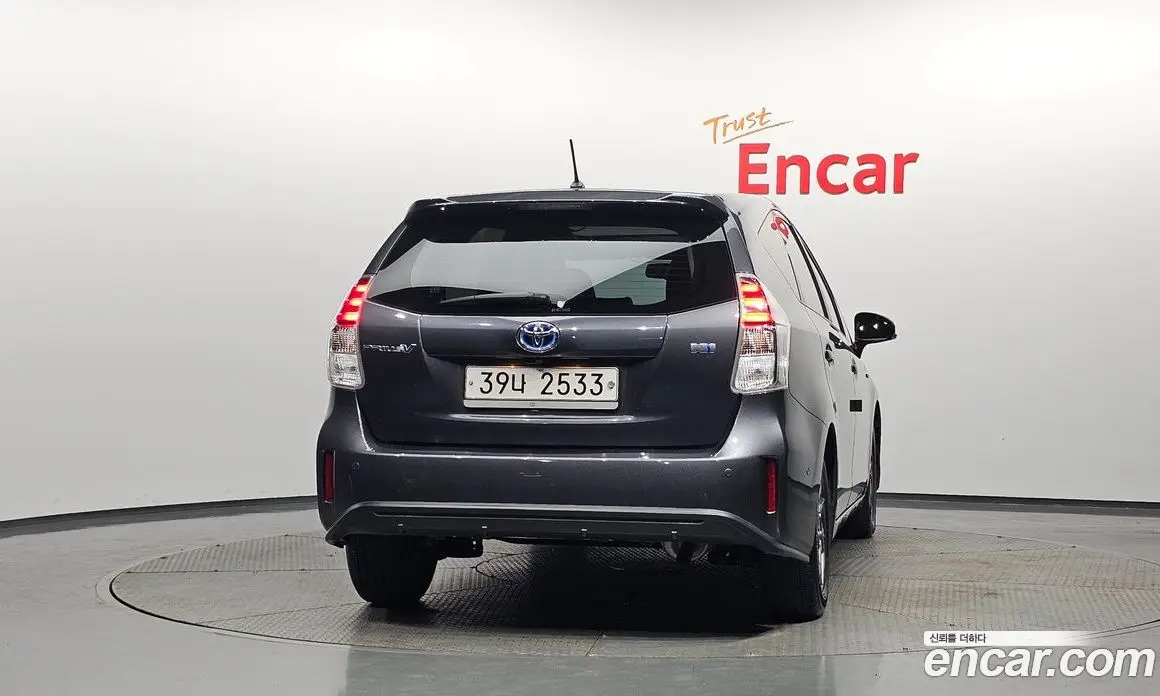 Toyota Prius 2017 1.8 автомат (гидро), фото 4 Toyota Prius 2017 1.8 автомат (гидро), фото 4