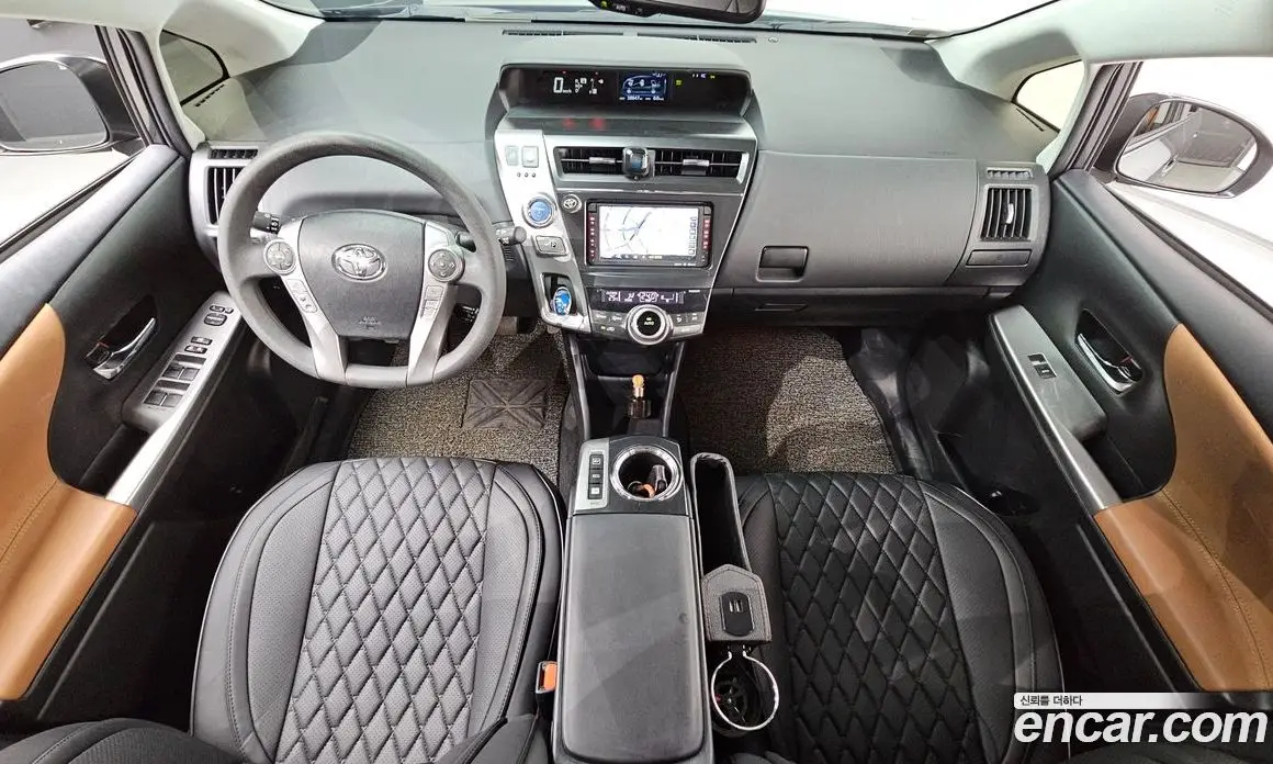Toyota Prius 2017 1.8 автомат (гидро), фото 7 Toyota Prius 2017 1.8 автомат (гидро), фото 7