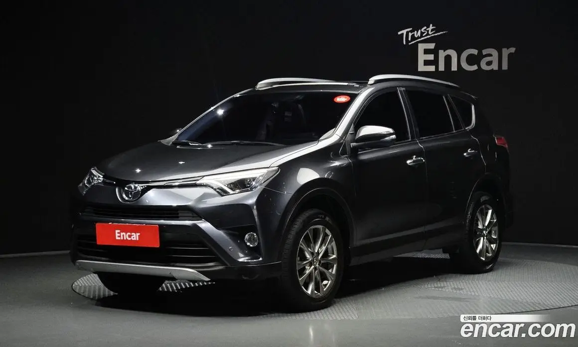 Toyota RAV4 2018 2.5 автомат (гидро), фото 1 Toyota RAV4 2018 2.5 автомат (гидро), фото 1