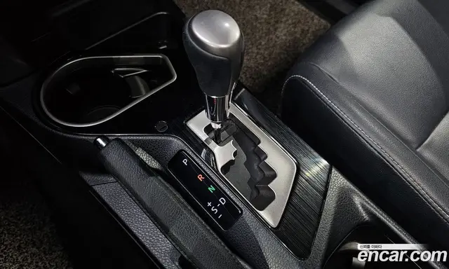 Toyota RAV4 2018 2.5 автомат (гидро), миниатюра 12