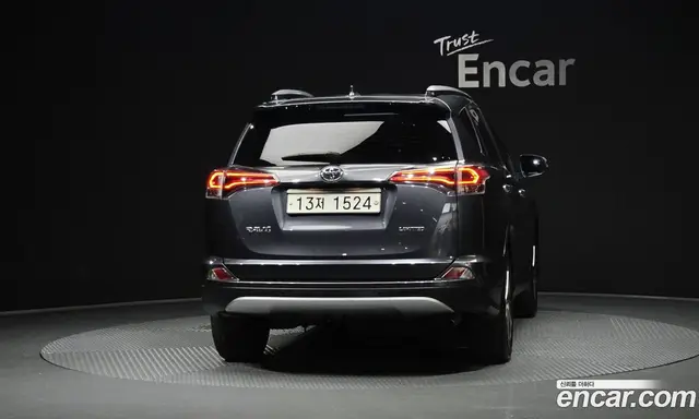 Toyota RAV4 2018 2.5 автомат (гидро), миниатюра 4 Toyota RAV4 2018 2.5 автомат (гидро), миниатюра 4