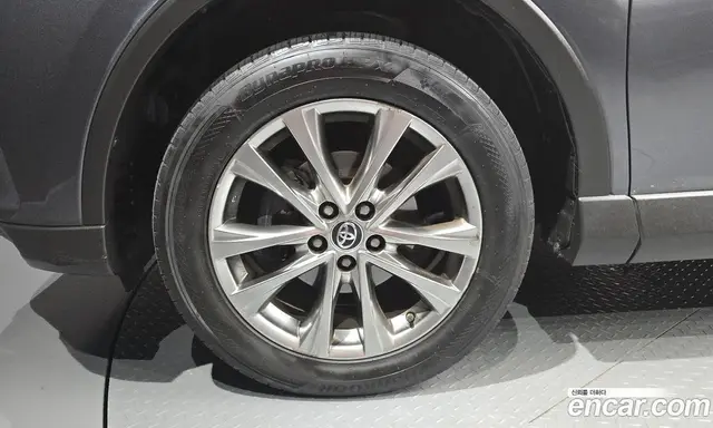 Toyota RAV4 2018 2.5 автомат (гидро), миниатюра 5 Toyota RAV4 2018 2.5 автомат (гидро), миниатюра 5
