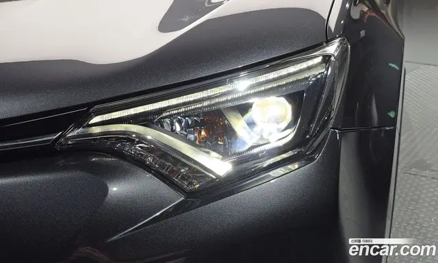 Toyota RAV4 2018 2.5 автомат (гидро), миниатюра 8 Toyota RAV4 2018 2.5 автомат (гидро), миниатюра 8