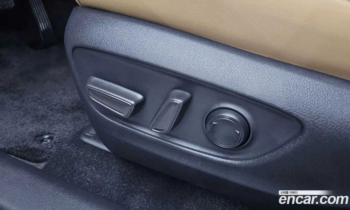 Toyota RAV4 2024 2.5 автомат (гидро), фото 30 Toyota RAV4 2024 2.5 автомат (гидро), фото 30