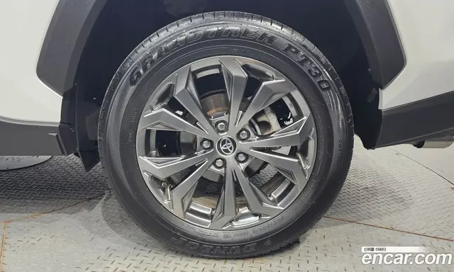 Toyota RAV4 2024 2.5 автомат (гидро), миниатюра 7 Toyota RAV4 2024 2.5 автомат (гидро), миниатюра 7