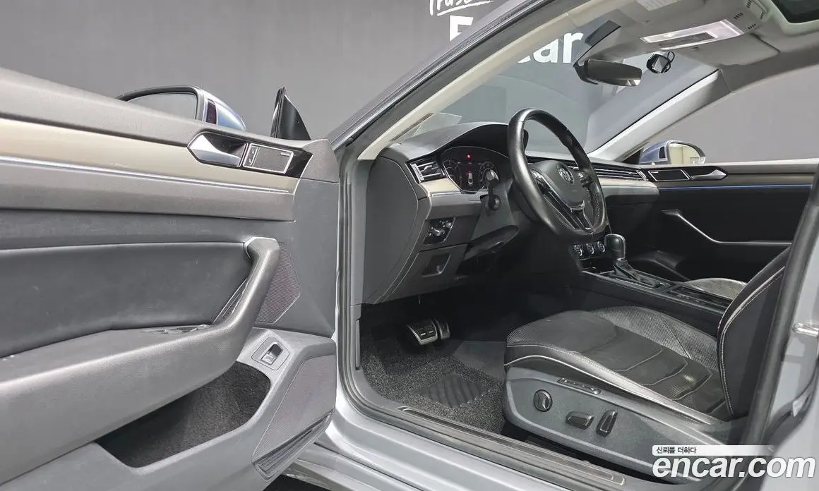 Volkswagen Arteon 2019 2.0 автомат (гидро), фото 14 Volkswagen Arteon 2019 2.0 автомат (гидро), фото 14