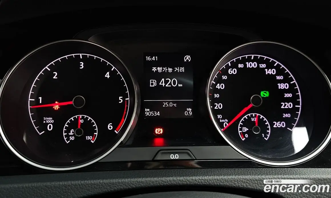 Volkswagen Golf 2015 1.6 автомат (гидро), фото 8 Volkswagen Golf 2015 1.6 автомат (гидро), фото 8