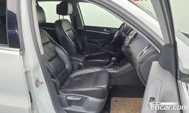 Volkswagen Tiguan 2015 2.0 автомат (гидро), миниатюра 11 Volkswagen Tiguan 2015 2.0 автомат (гидро), миниатюра 11