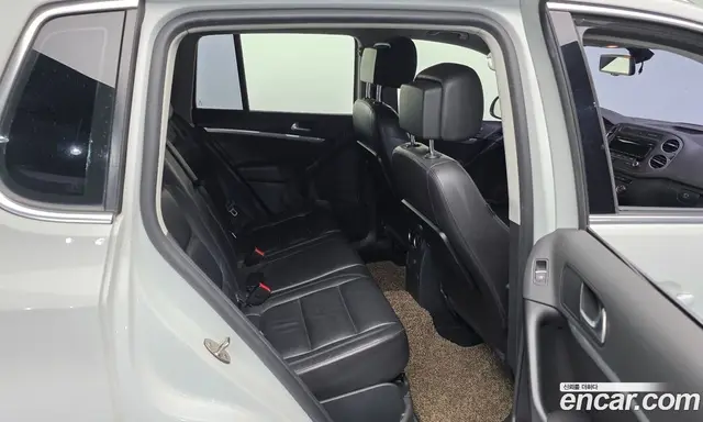 Volkswagen Tiguan 2015 2.0 автомат (гидро), миниатюра 12