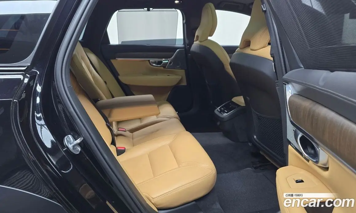 Volvo V90 2023 2.0 автомат (гидро), фото 16 Volvo V90 2023 2.0 автомат (гидро), фото 16