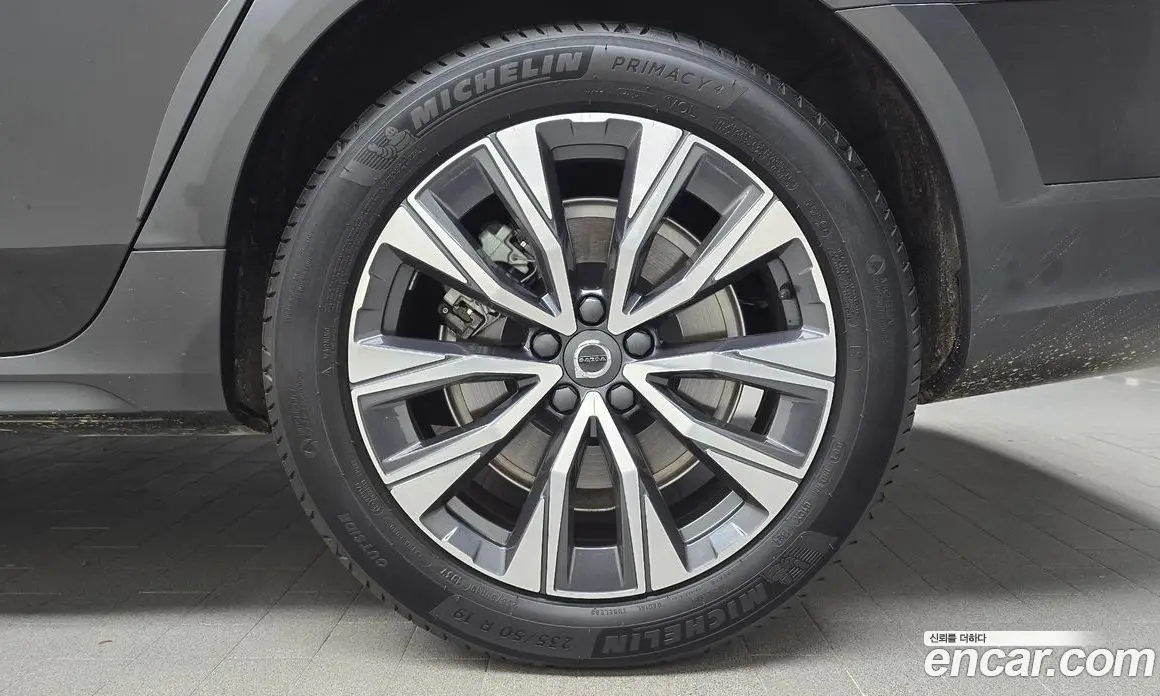 Volvo V90 2023 2.0 автомат (гидро), фото 6 Volvo V90 2023 2.0 автомат (гидро), фото 6