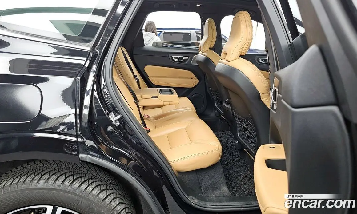 Volvo XC60 2021 2.0 автомат (гидро), фото 12 Volvo XC60 2021 2.0 автомат (гидро), фото 12