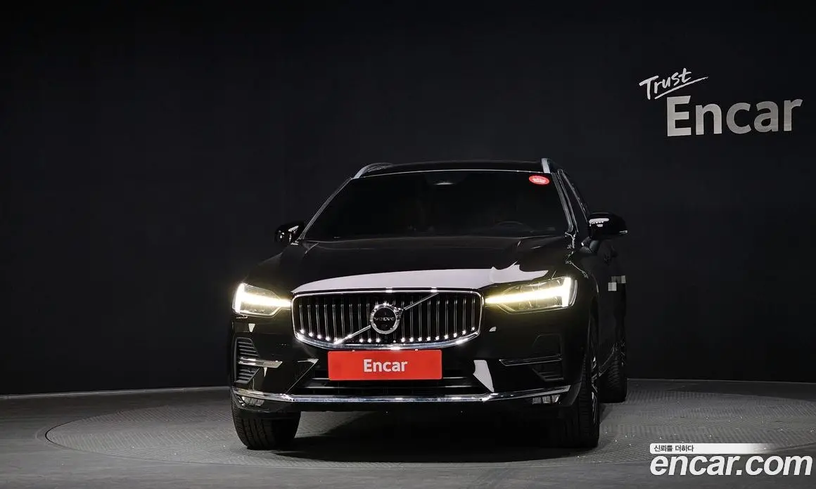 Volvo XC60 2021 2.0 автомат (гидро), фото 3 Volvo XC60 2021 2.0 автомат (гидро), фото 3