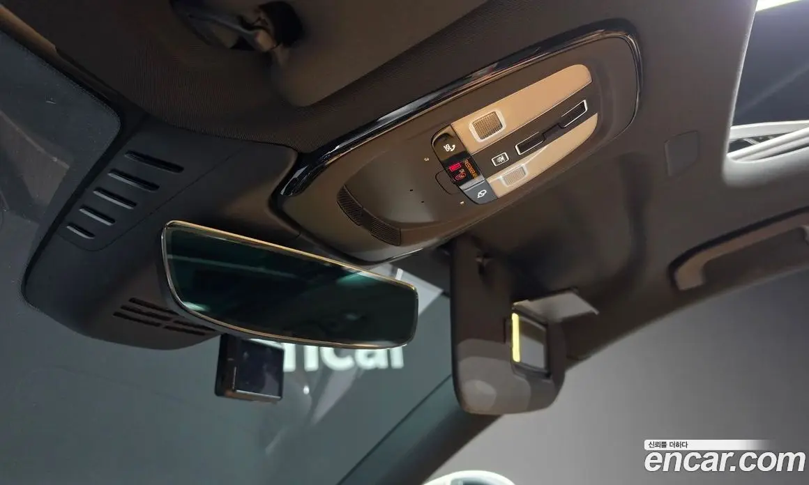 Volvo XC60 2023 2.0 автомат (гидро), фото 29