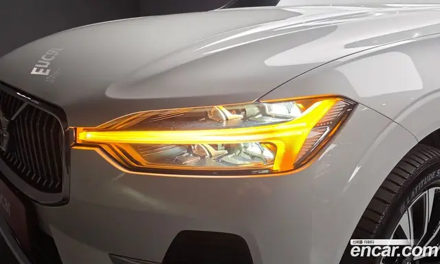 Volvo XC60 2023 2.0 автомат (гидро), миниатюра 7